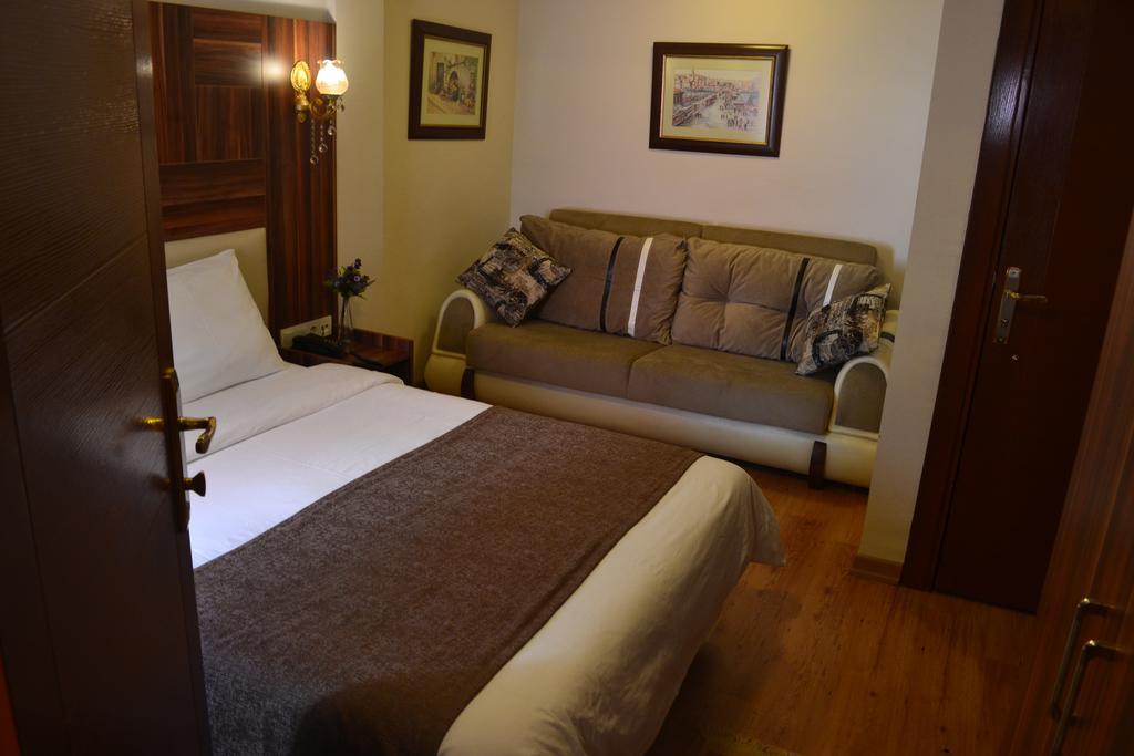 New Fatih Hotel Истанбул Стая снимка